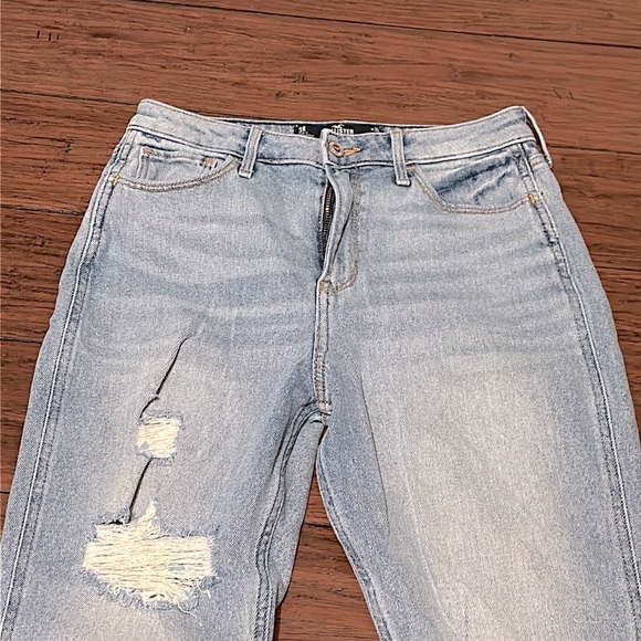 Hollister Mom Jeans - Picture 2 of 6